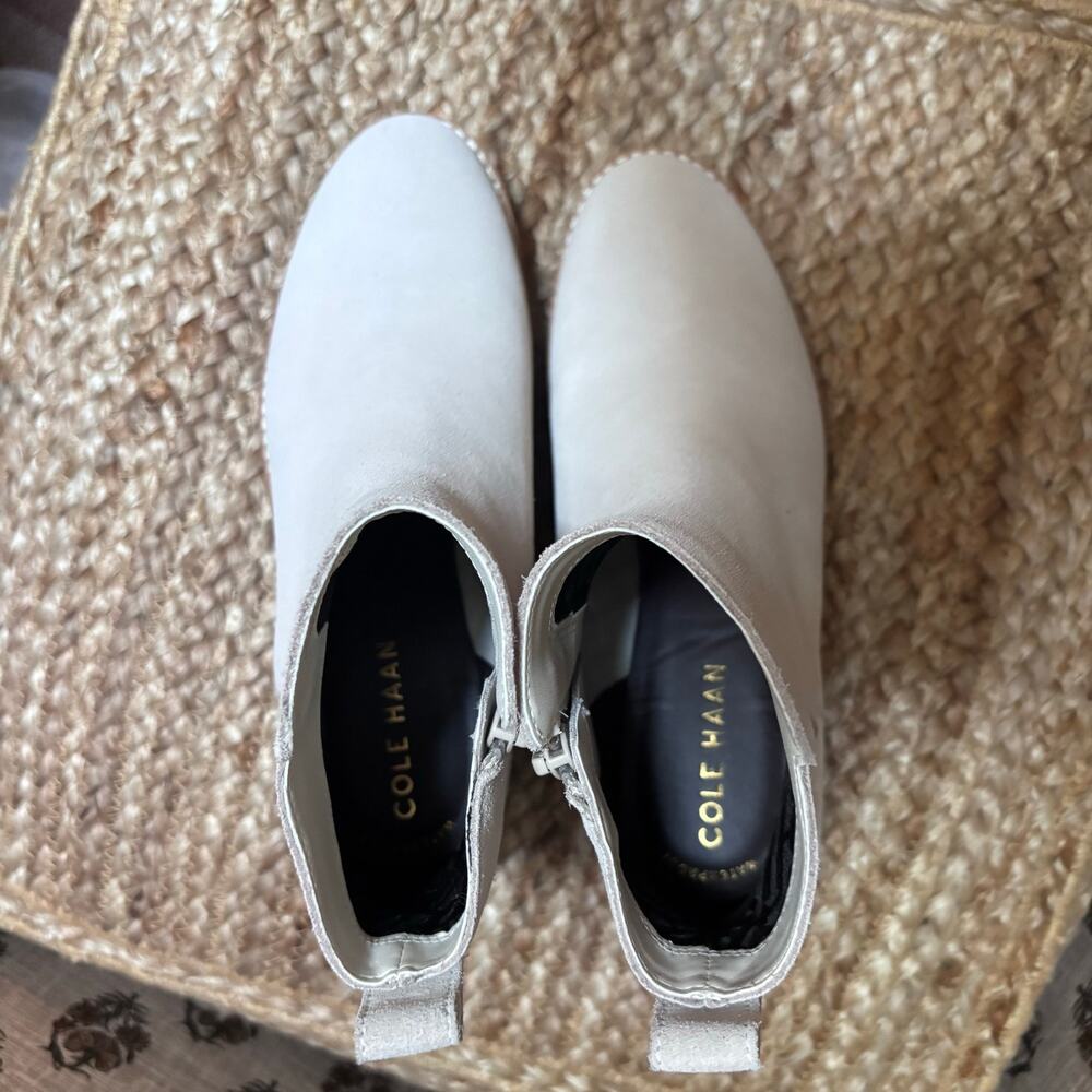 Cole Haan River White Suede Waterproof Chelsea Boots sz5.5 Minimalist Utility - Picture 5 of 6